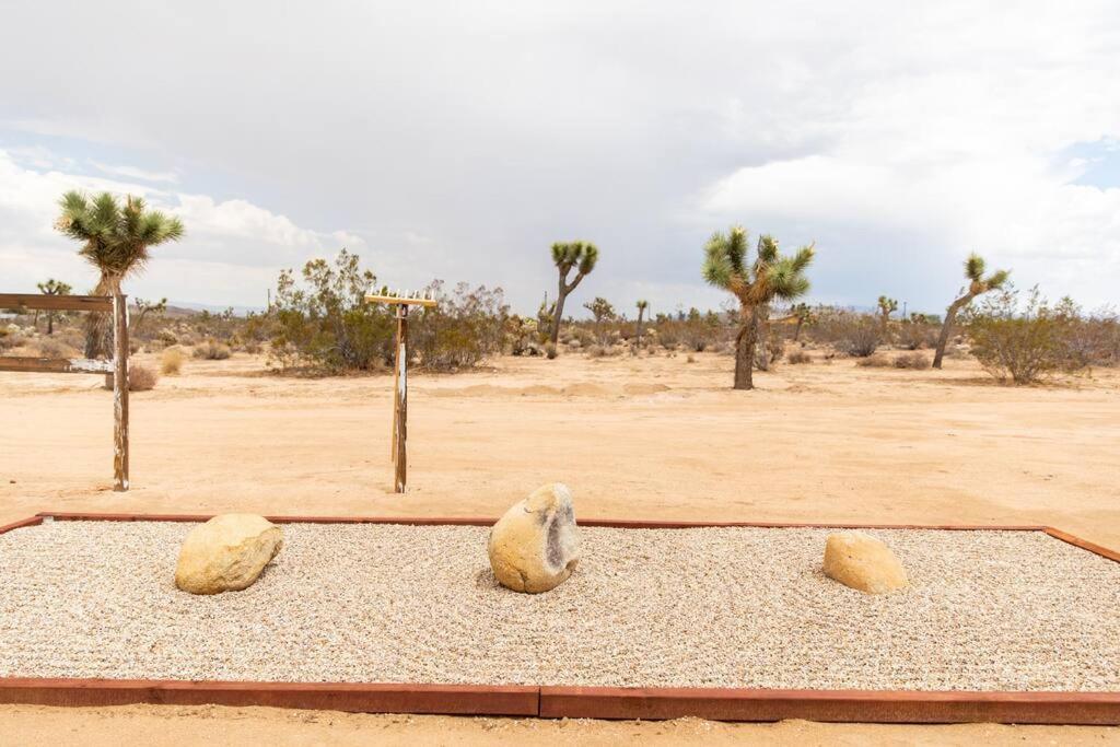 Cryptic Cabin-Tranquil Bohemian Getaway W/Hot Tub Villa Yucca Valley Luaran gambar